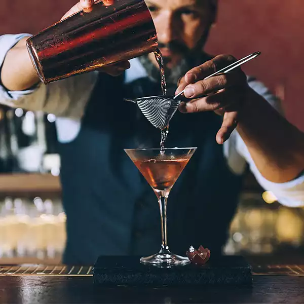 Activité de création de cocktail avec barman pour les collaborateurs